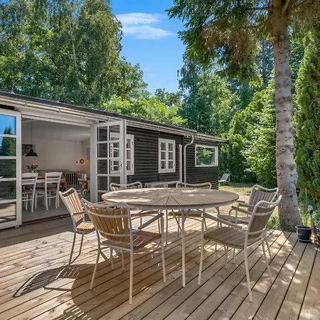 Synnoeve - 350m From The Sea By Interhome Bøtø By