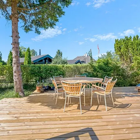 Synnoeve - 350m From The Sea By Interhome Bøtø By